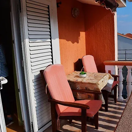 Apartments Darko - 30 M From Beach Sukošan Exterior foto